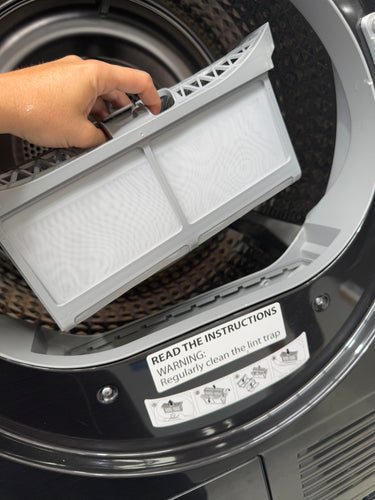 Transportation damaged Samsung 8kg Heat Pump Smart Dryer with Intelligent AI Dry DV80T5420AB - Second Hand Appliances Geebung